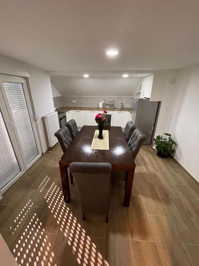 Apartman Ambijent Arandelovac Buitenkant foto
