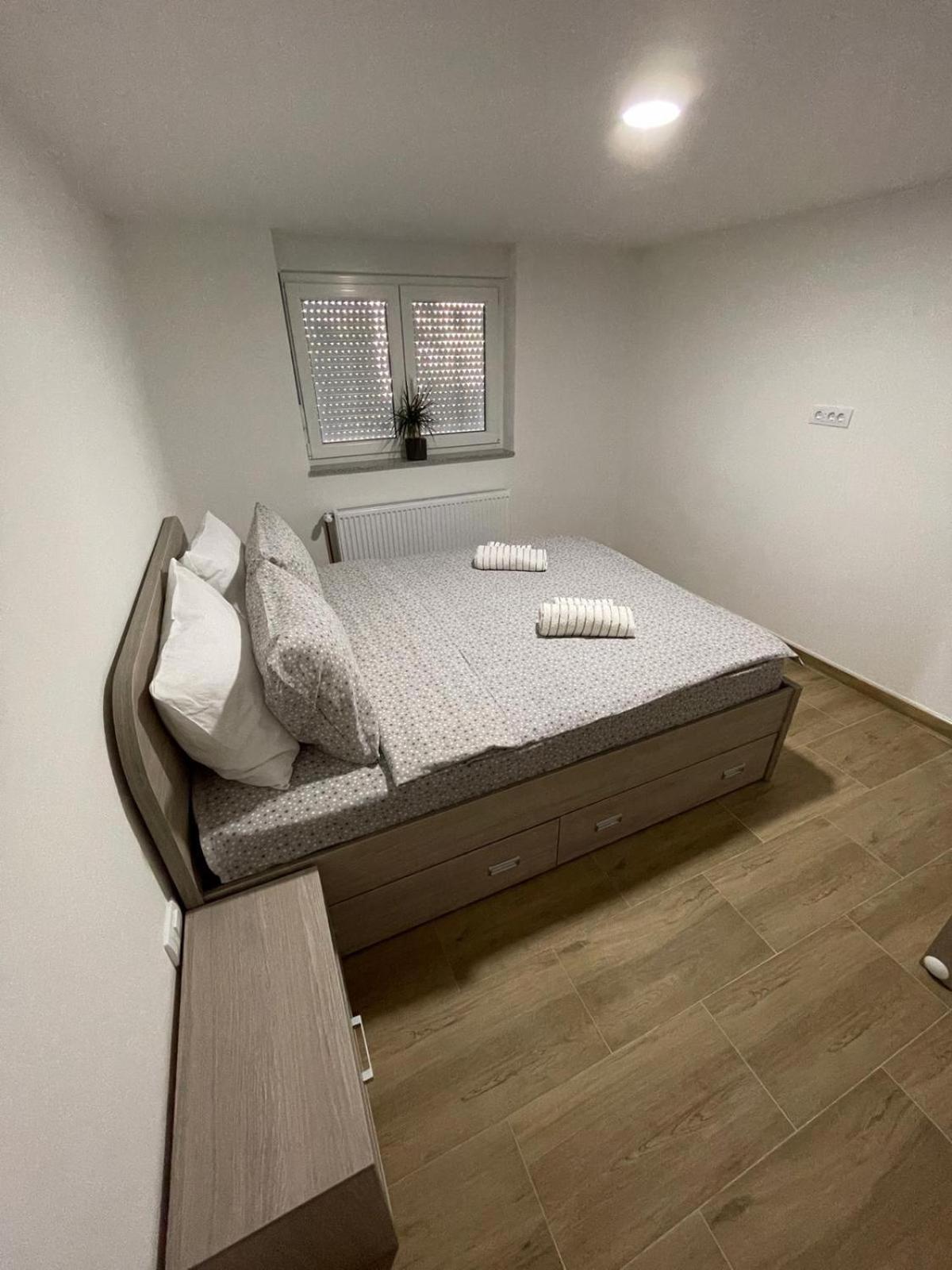 Apartman Ambijent Arandelovac Buitenkant foto
